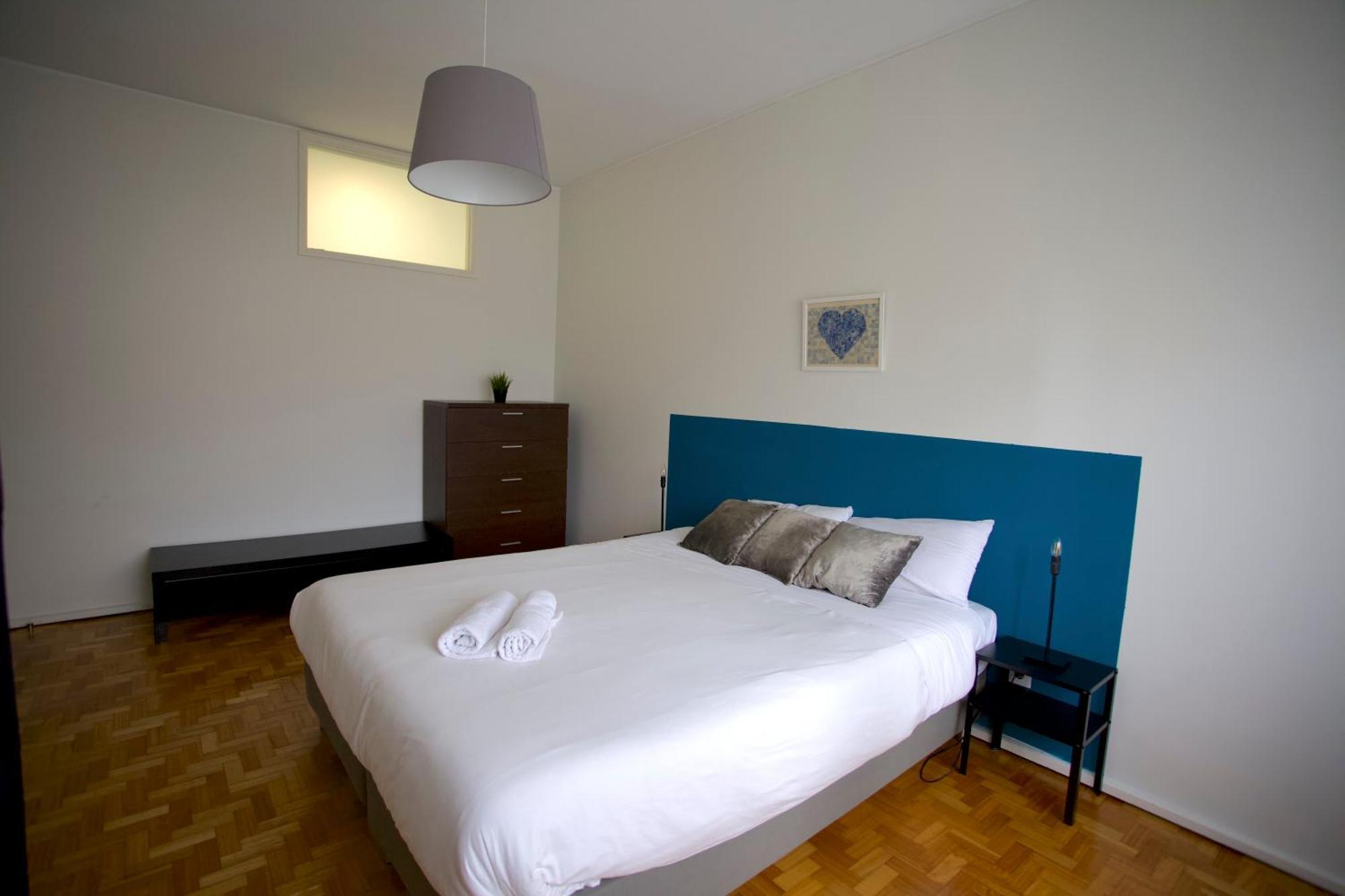 Downtown 3 Bedroom With Balcony - Quiet Street - Family Friendly - Groups Πόρτο Εξωτερικό φωτογραφία