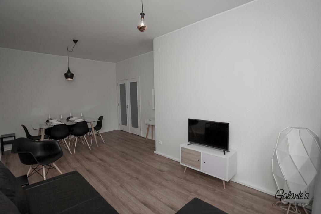 Downtown 3 Bedroom With Balcony - Quiet Street - Family Friendly - Groups Πόρτο Εξωτερικό φωτογραφία